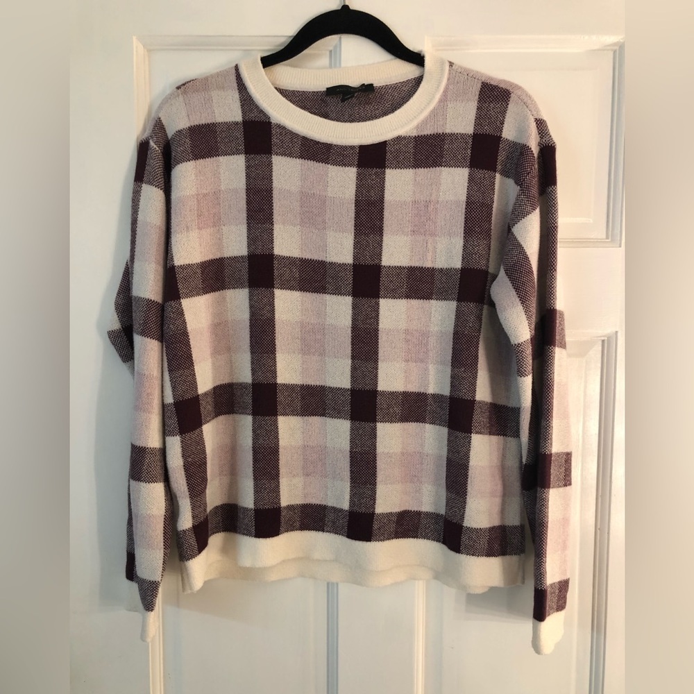 Ann Taylor plaid women’s sweater maroon pink cream NWOT. Size medium. Very soft